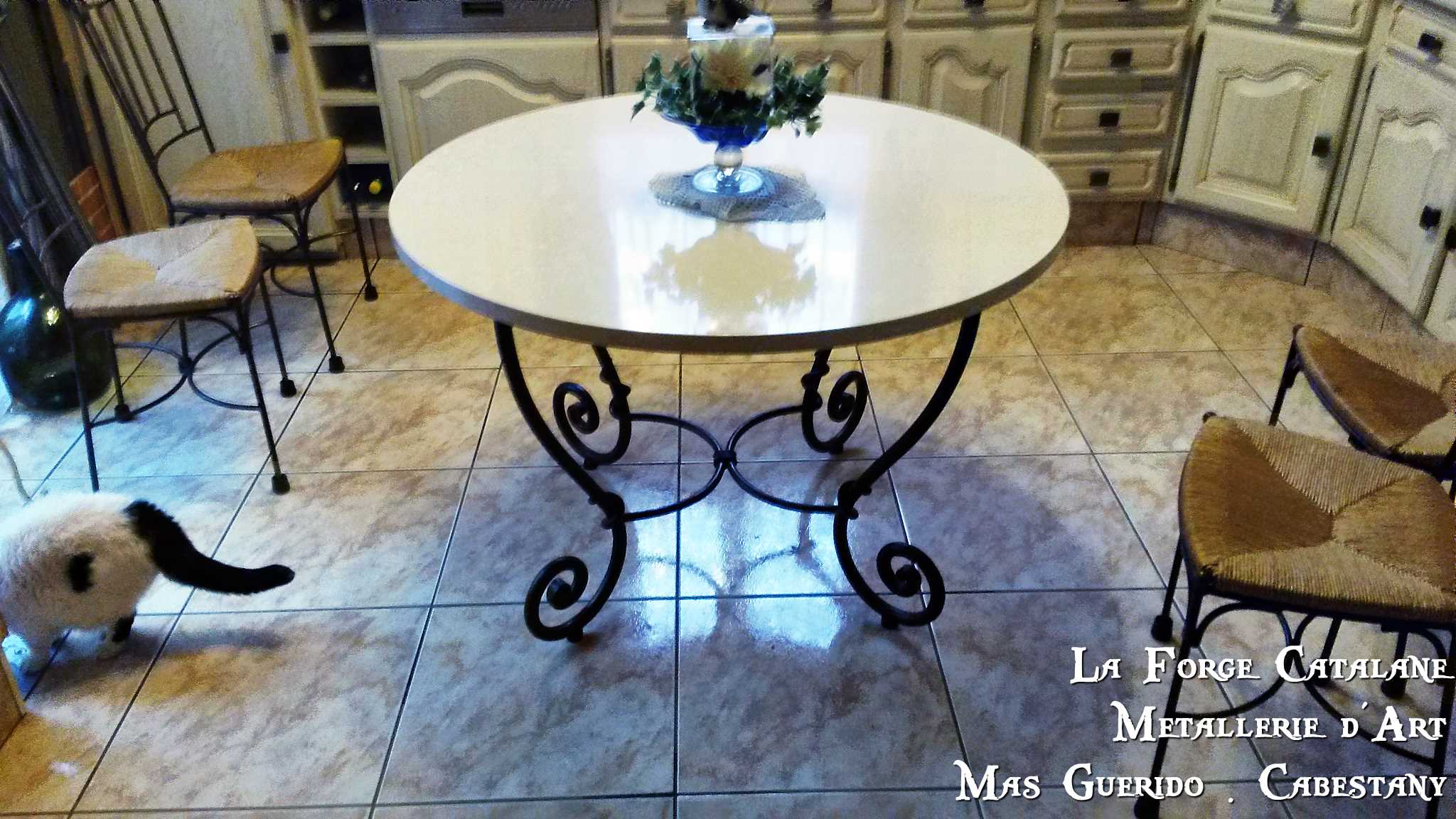 piettement de table travail chaud volutes forge catalane (2).jpg